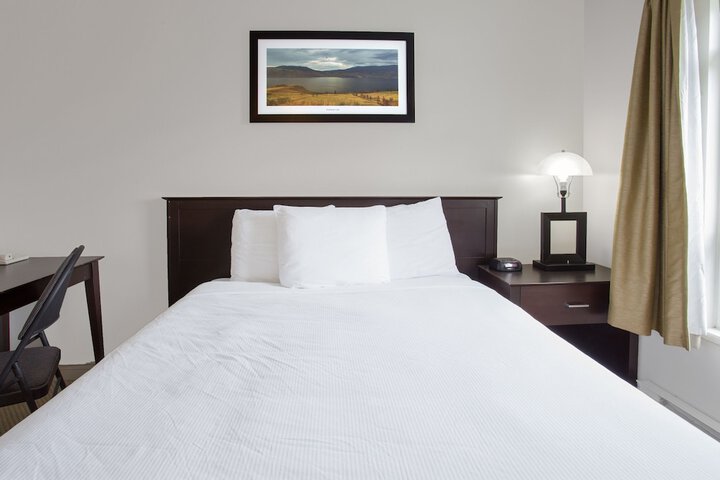 Room 5 of 37