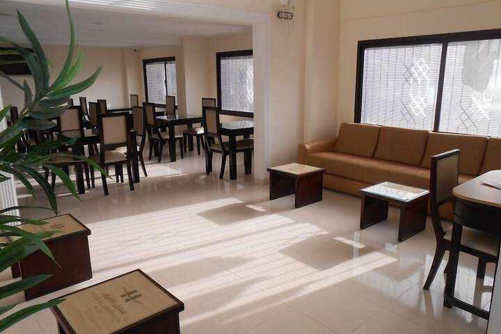 Hotel Interior 4 of 32