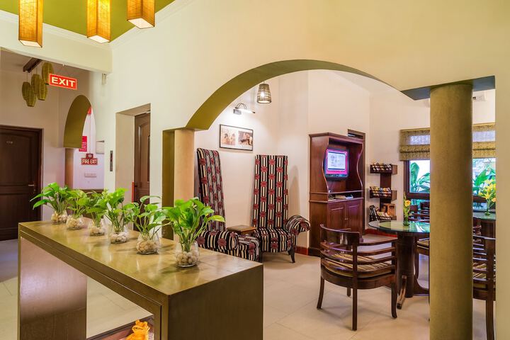 Hotel Lobby