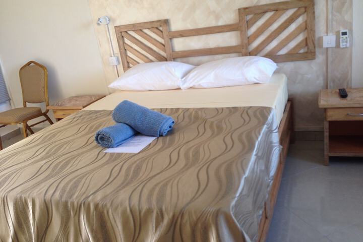Room 33 of 36