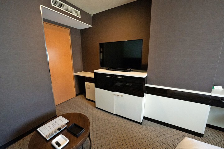 Room 169 of 239