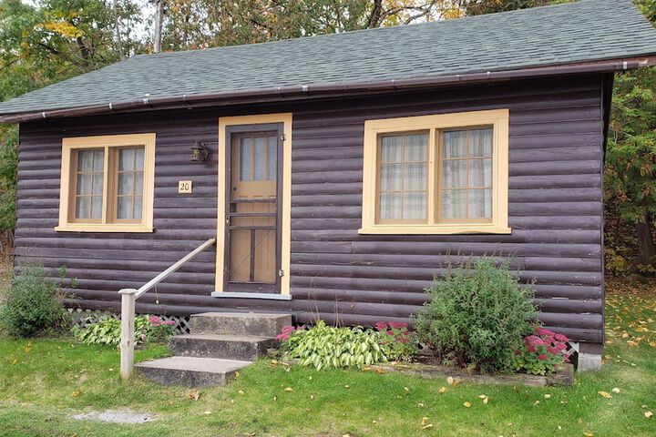 Hotel Exterior 215 of 215