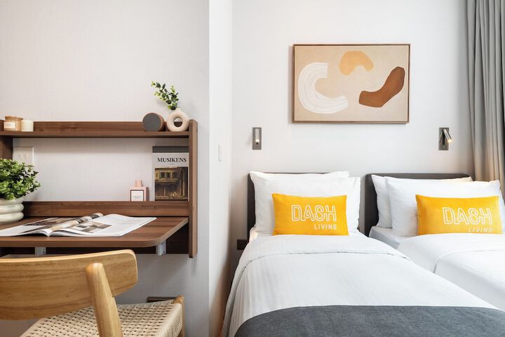 Room 21 of 49