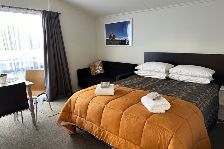 Room 15 of 17