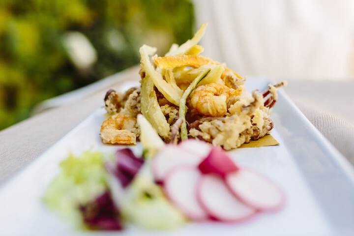 Dining Photos
