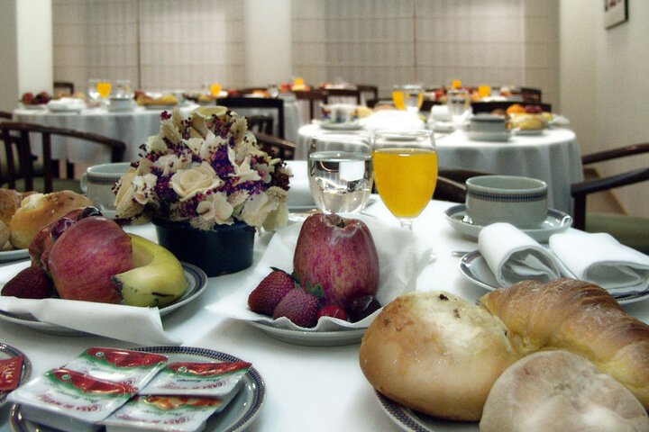 Breakfast/Coffee Service 11 of 17