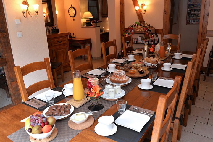Breakfast/Coffee Service 25 of 36