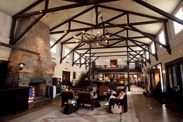 Guest Lobby