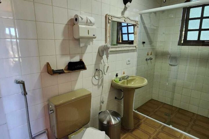 Room 43 of 52