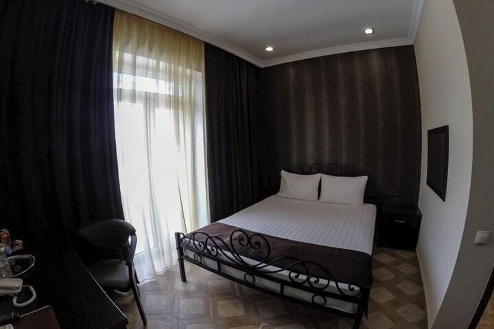 Room 22 of 35