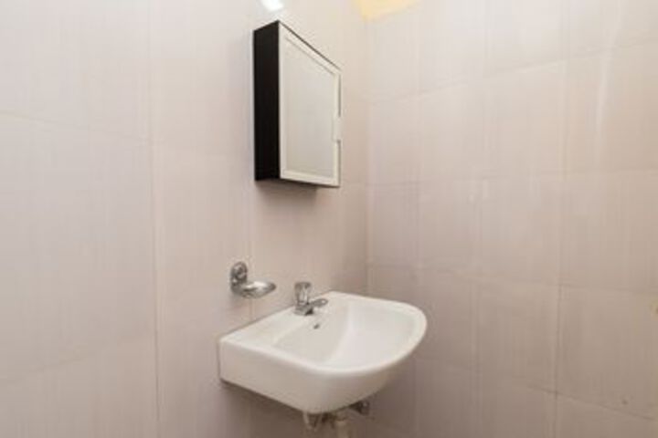 Room 2 of 26