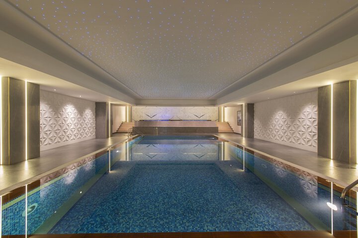 Pool 21 of 36