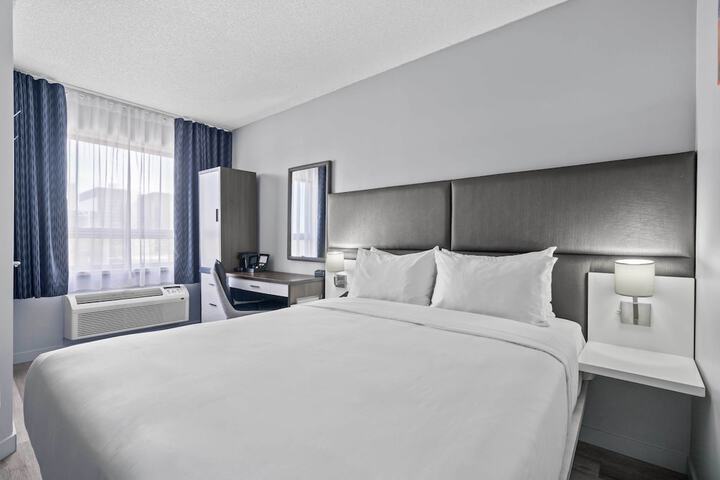 Room 18 of 70