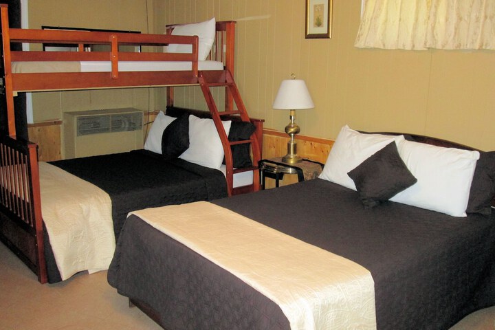 Room 13 of 54