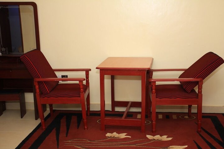 Room 3 of 12