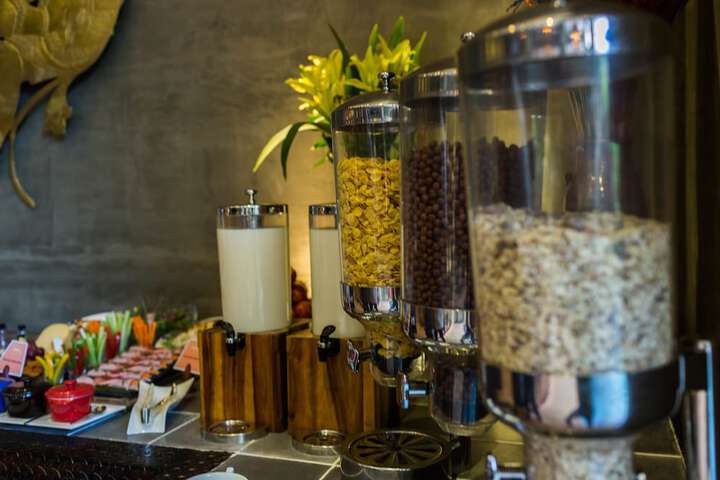 Breakfast/Coffee Service 70 of 111
