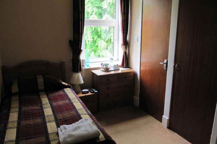 Room 2 of 11
