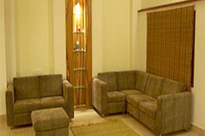 SWAN SUITES - HEIGHTS