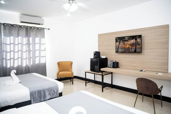 Room 12 of 22