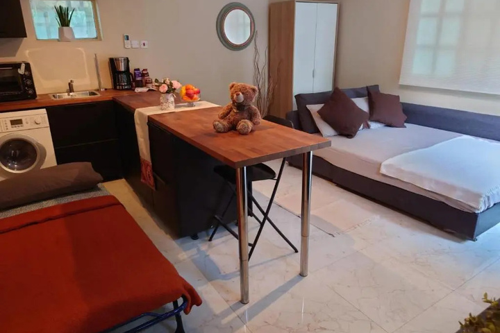 Room 3 of 11
