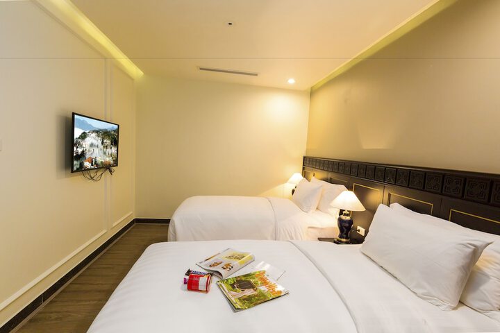 Room 9 of 91