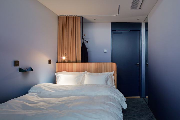 Room 3 of 24