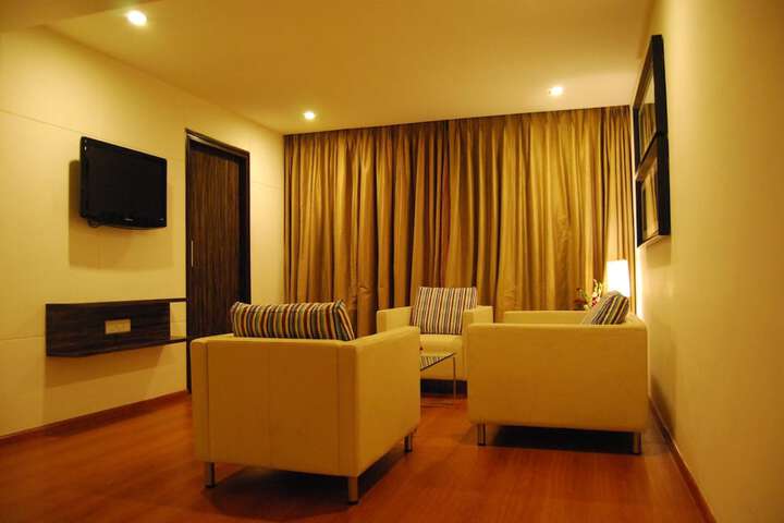 Room 14 of 31