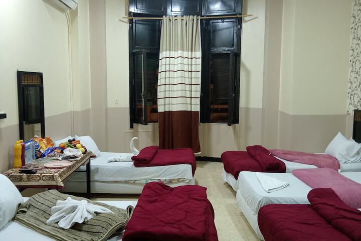 Room 8 of 50