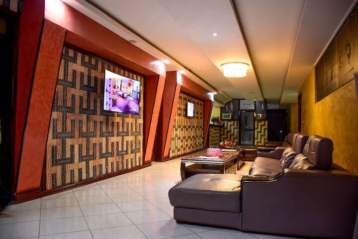 Hotel Interior 7 of 37