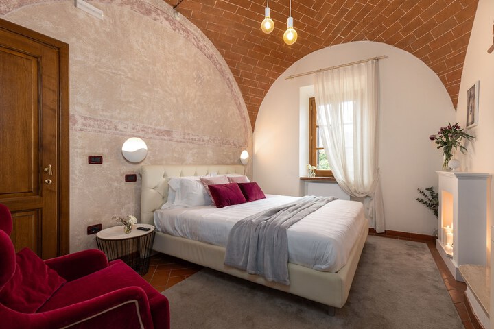 Room 8 of 49