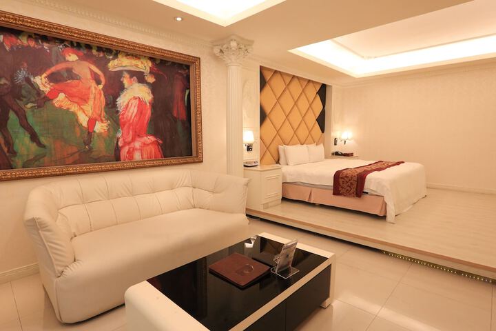 Room 47 of 67