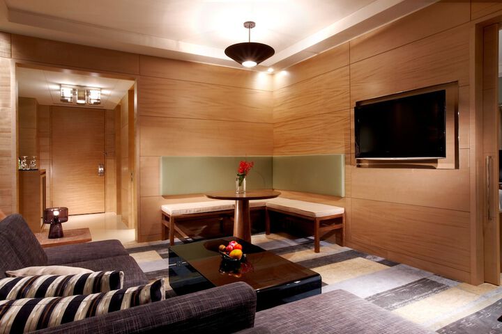 Room 8 of 52