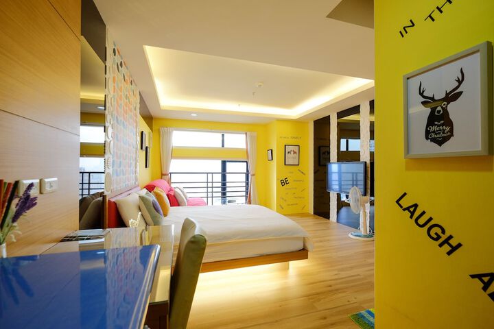 Room 9 of 60