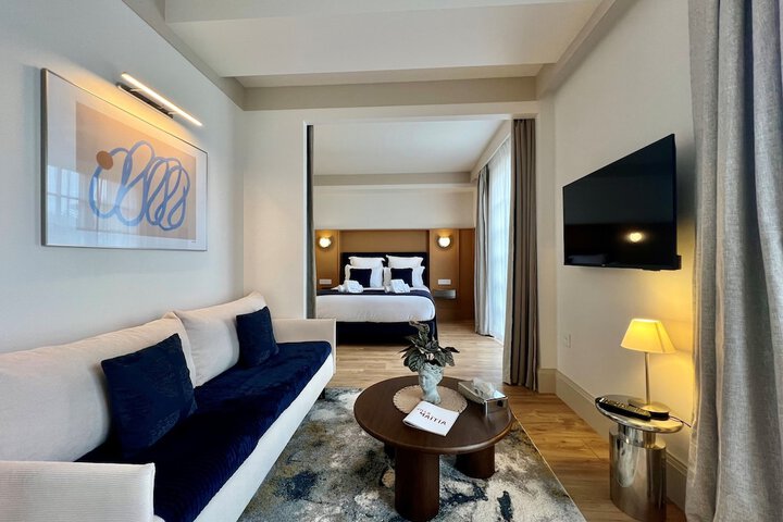 Room 43 of 79