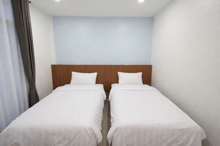 Room 13 of 68