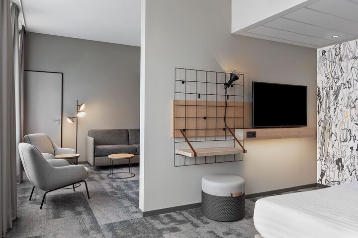 Room 27 of 56