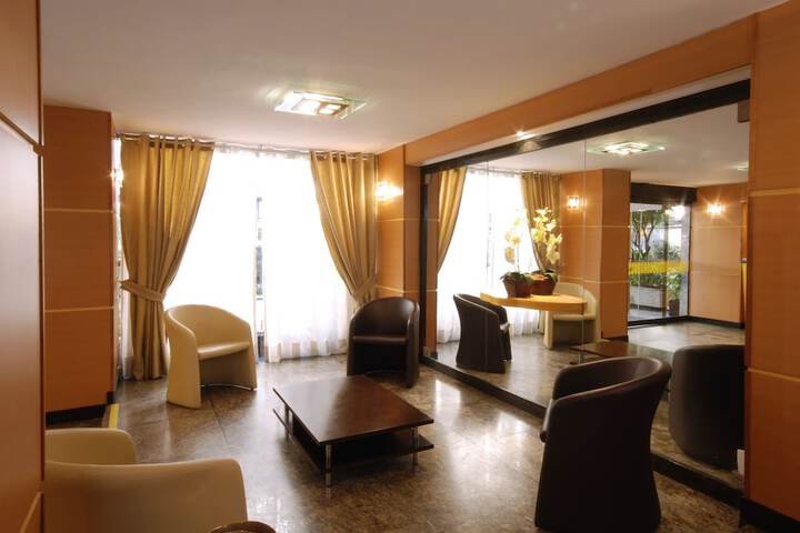 Guest Lobby