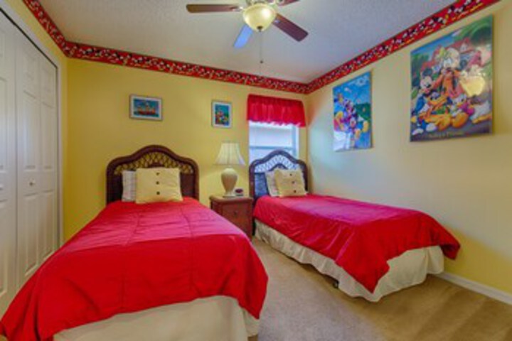 Room 110 of 272