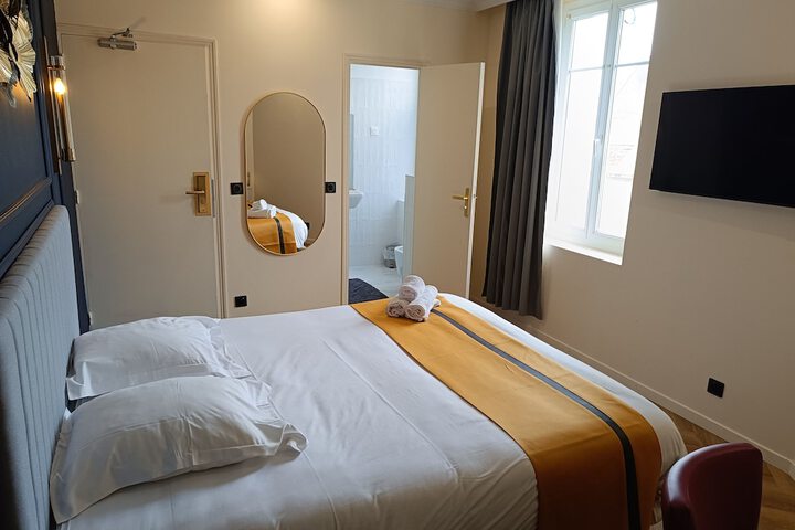 Room 19 of 37