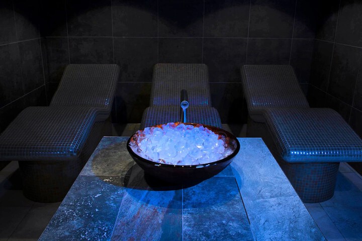 Spa 79 of 109