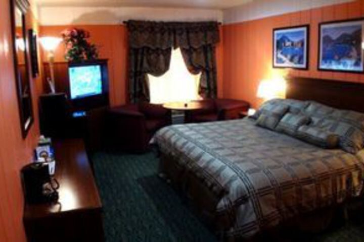 Room 30 of 48