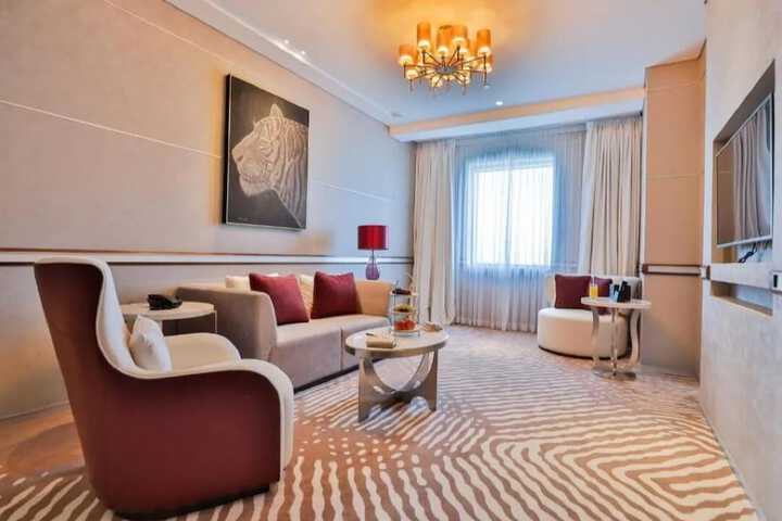 Room 34 of 67