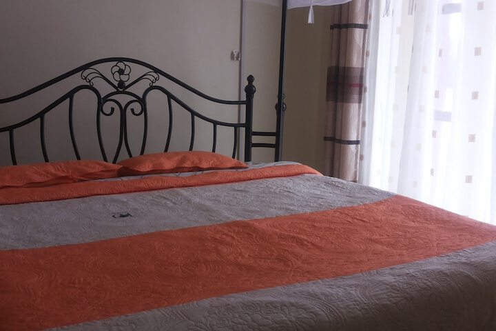 Room 4 of 52