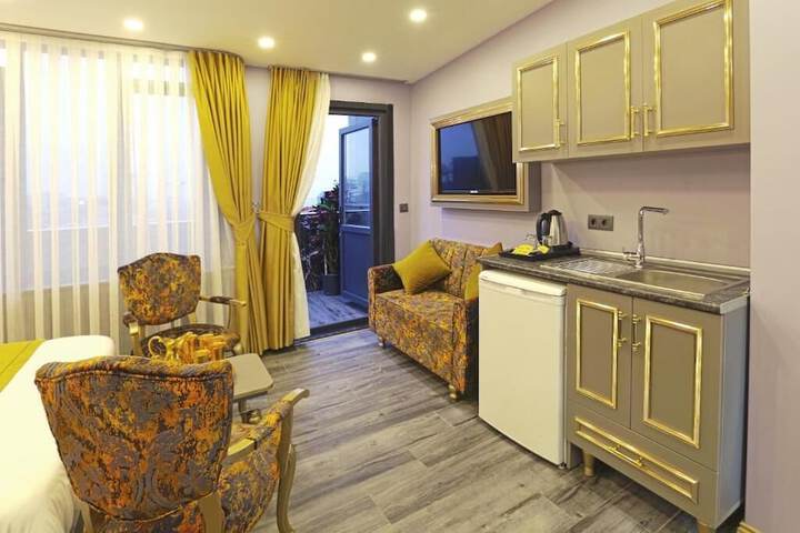 Room 42 of 50
