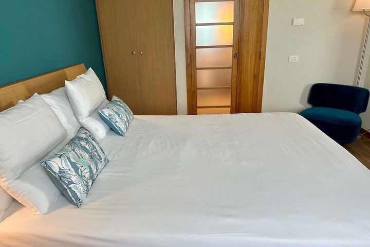 Room 63 of 188