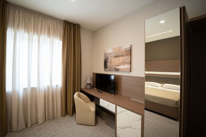 Room 12 of 39