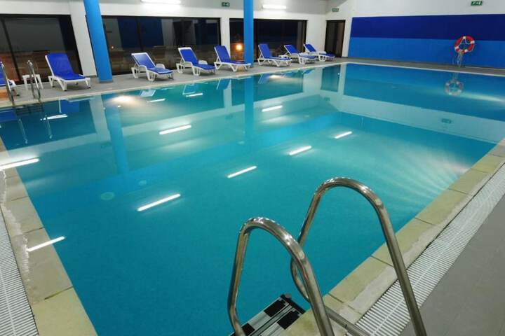 Pool Hotel