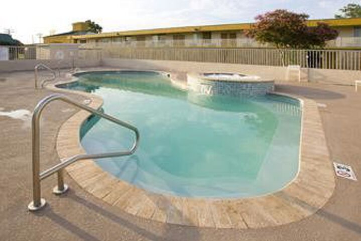 Pool Hotel