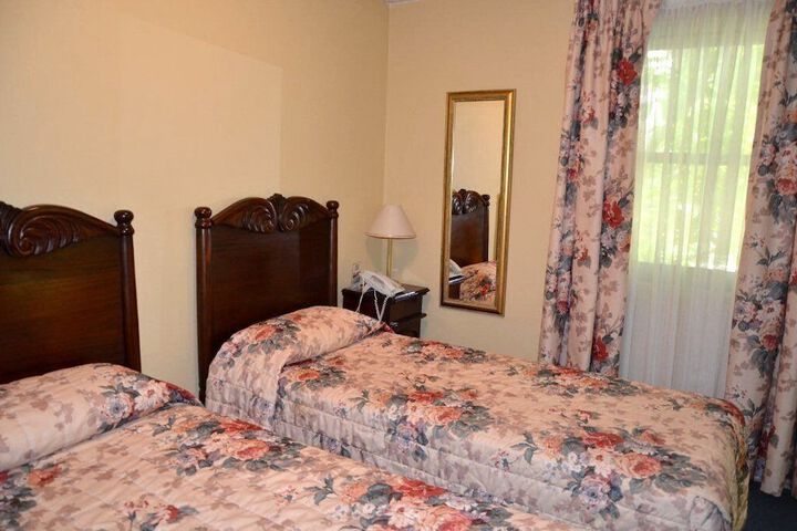 Room 27 of 56