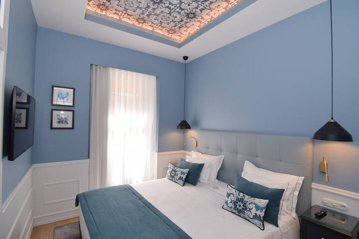 Room 12 of 64